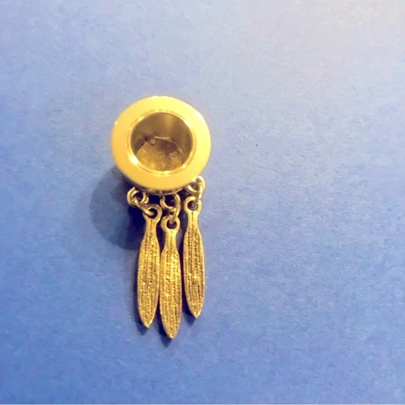 Flower & Some Dangle - Picture 7 of 7